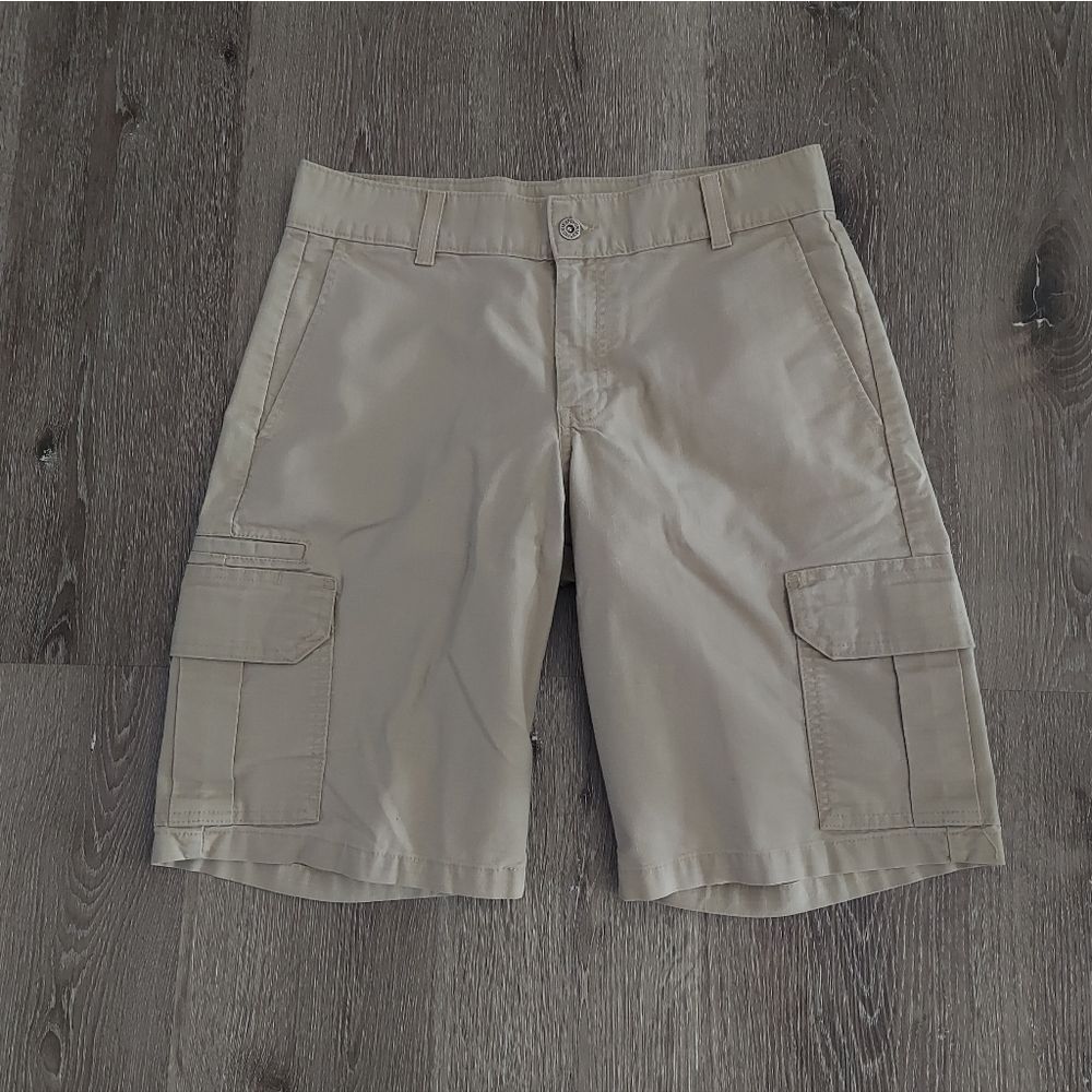 Dickie's Flex Men's Khaki Cargo Shorts Size 32
